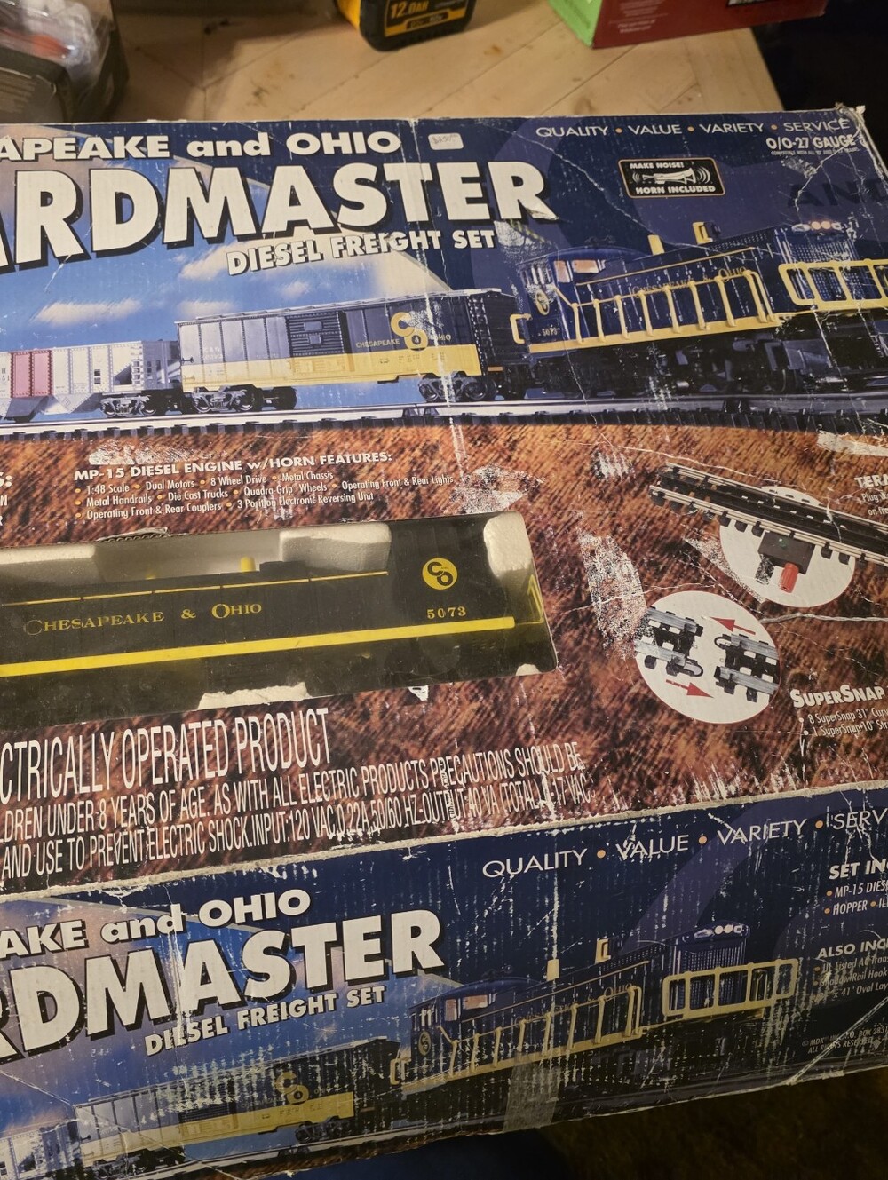 Yardmaster Diesel Freight Model Train Set - Blue & Yellow